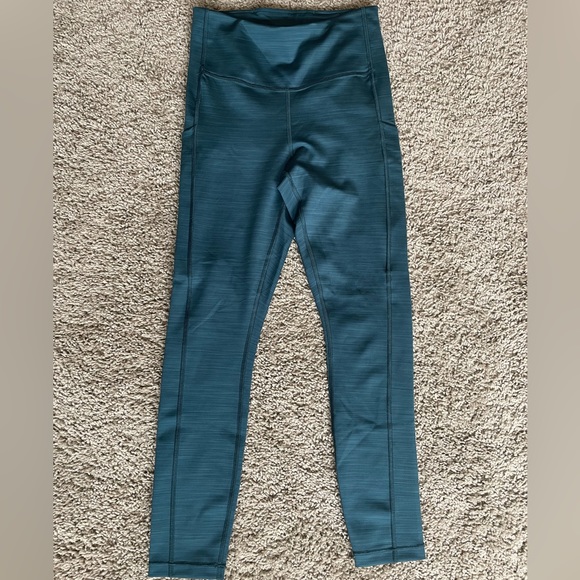 Athleta Pants - Athleta Ultimate Stash Pocket 7/8 Tight
